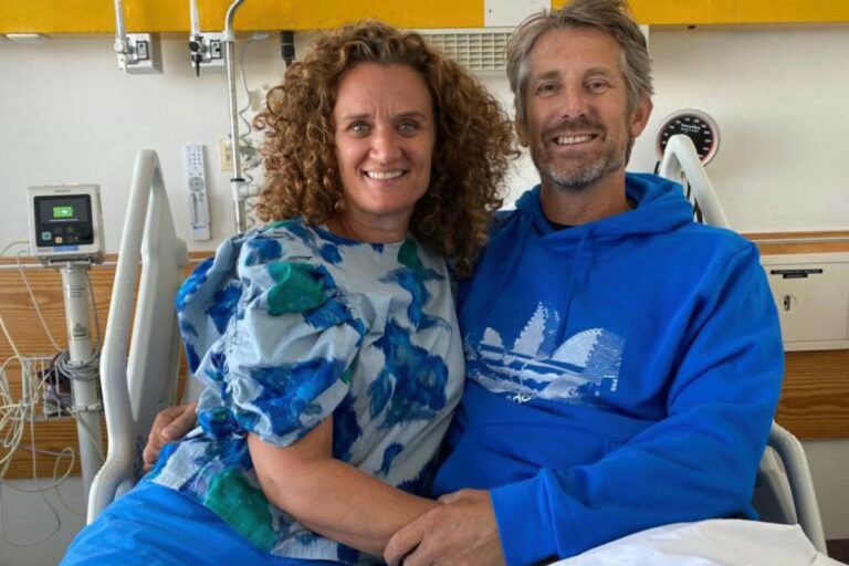 Bonne nouvelle, le légendaire gardien de but Van der Sar n’est plus en soins intensifs