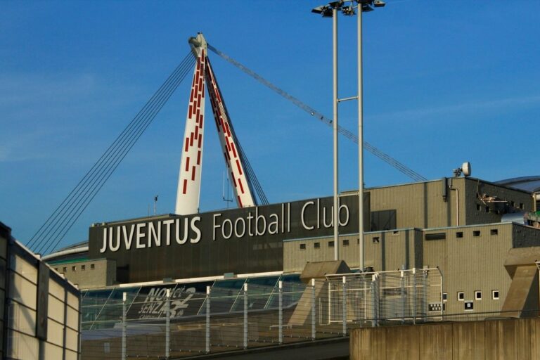 De nouveaux problèmes pour la super ligue de football émergente. La Juventus annonce qu’elle veut se retirer