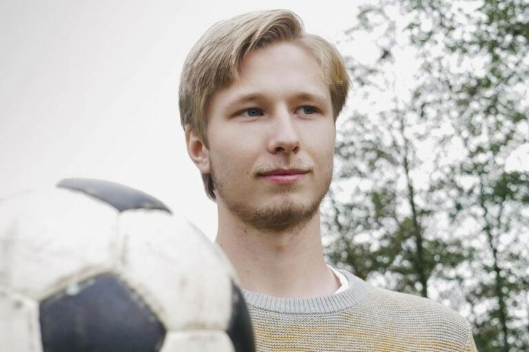 Être le fils d’une légende est ambigu, dit Martin Bejbl. Il a également joué au football en Nouvelle-Zélande