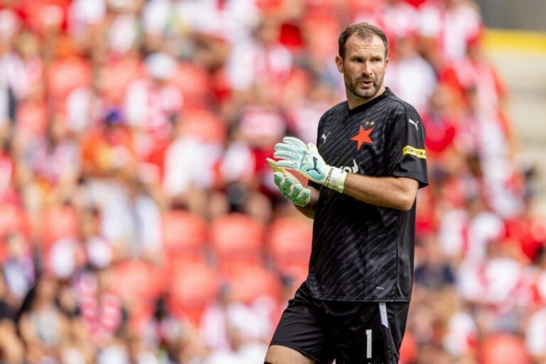 Kolář continuera en Slavia. Je l’apprécie vraiment. Nous devons ramener le titre à l’Eden, dit-il