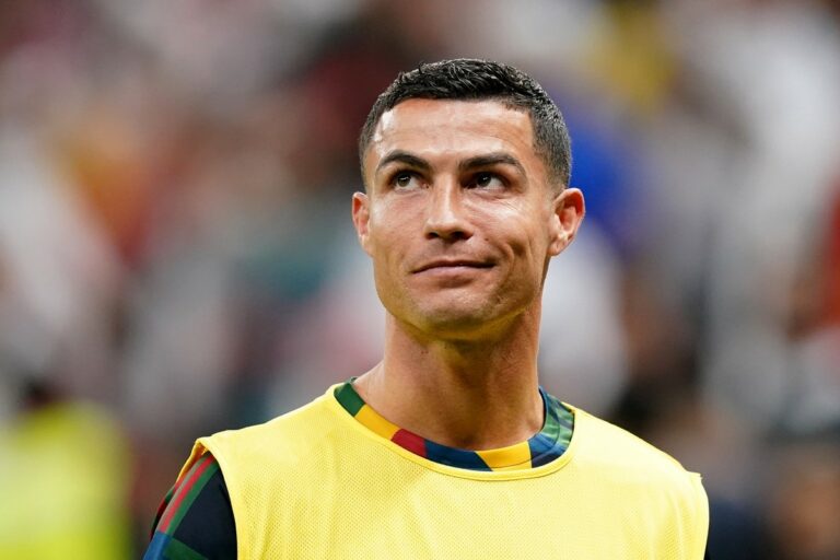 Le club de Ronaldo, Al-Nassr, a vu ses transferts interrompus en raison de dettes. Elle est valable pour trois périodes