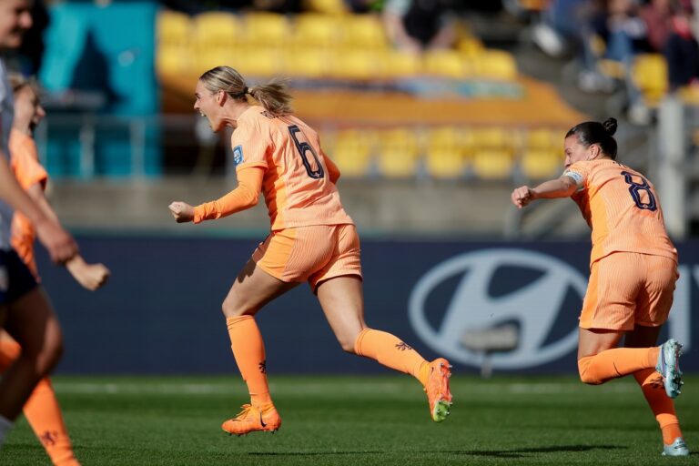 Les Américaines font match nul avec les Néerlandaises, les Portugaises conservent leurs chances de qualification grâce à une victoire