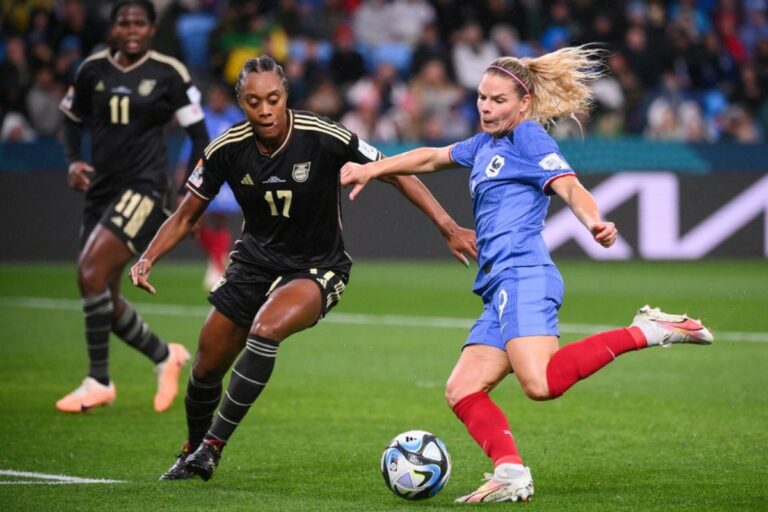Les Françaises ne parviennent pas à marquer contre la Jamaïque, les Suédoises et les Néerlandaises fêtent les trois points