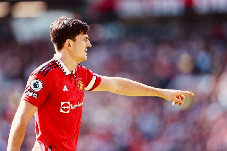 Maguire n’est plus le capitaine de United. Le Hag a pris son brassard, l’Anglais est déçu
