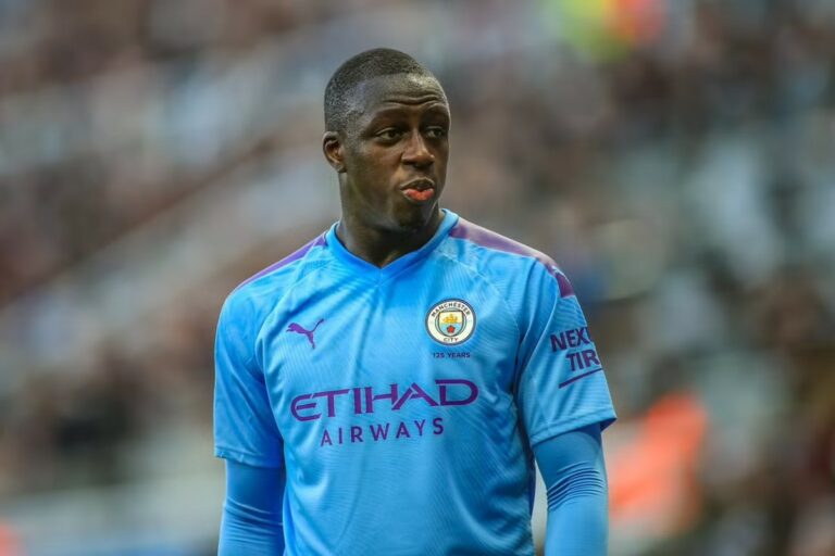 Mendy revient au football après deux ans et tentera de relancer sa carrière à Lorient