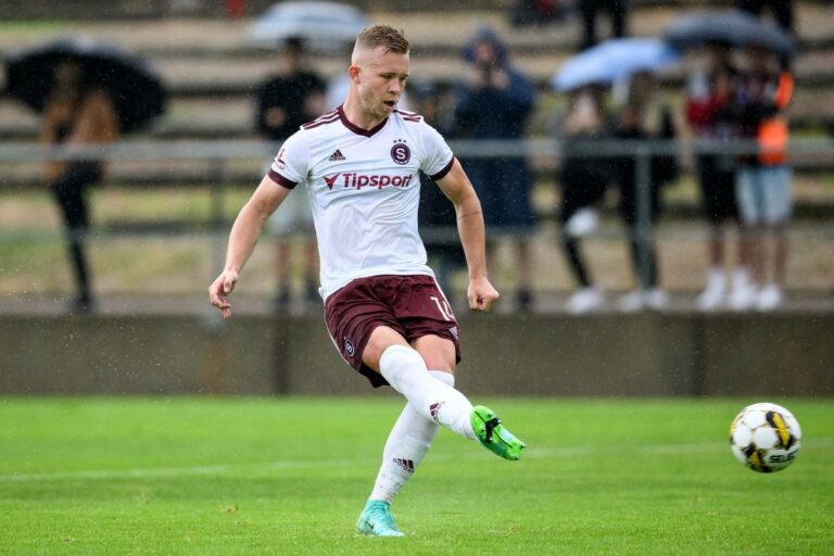 Une colonie spartiate se forme à Jablonec. Drchal, Souček et Polidar se dirigent vers la Bohême du Nord.
