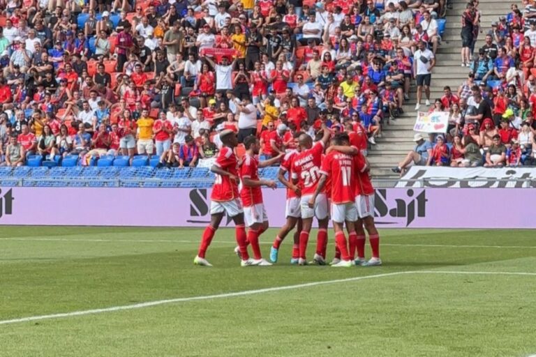 Une première comme un coup de tonnerre. Di María, Ramos et Jurásek ! L’arrière tchèque a marqué le but par excellence