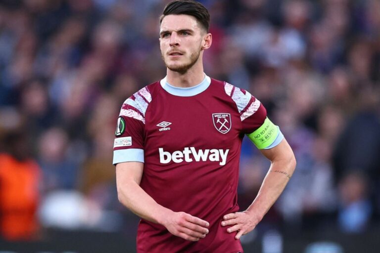 West Ham a fait ses adieux à Rico. Merci pour les souvenirs, a-t-il dit à la recrue record d’Arsenal.