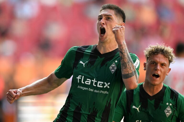 Čvančara a marqué deux buts pour ses débuts, Černý a aidé Wolfsburg à gagner contre le nouveau venu.