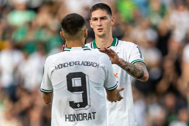 Deux buts et une passe décisive ! Cvančara a aidé Mönchengladbach à se qualifier pour la Coupe
