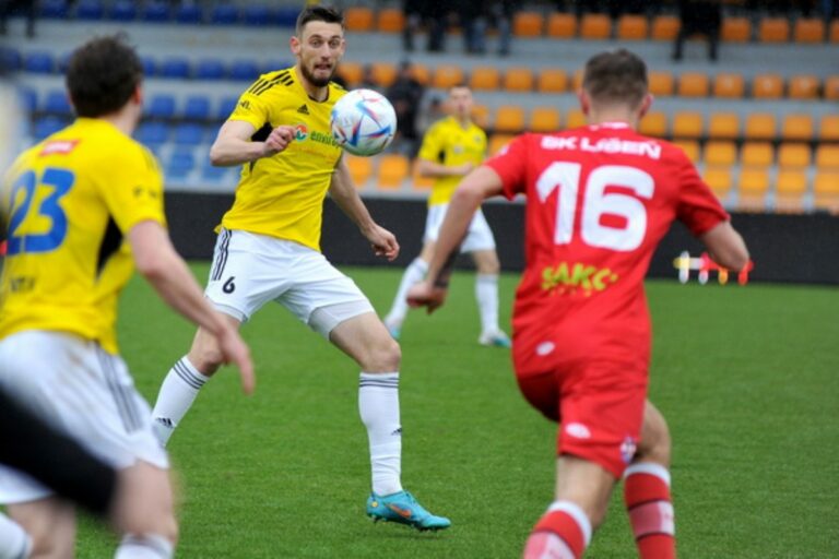 Jihlava reste à 100% en deuxième division, Kroměříž fête sa première victoire
