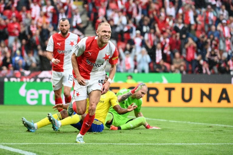 Le Slavia s’est de nouveau rapproché du Sparta, mais n’a pas gagné 2:1 contre Zlín.