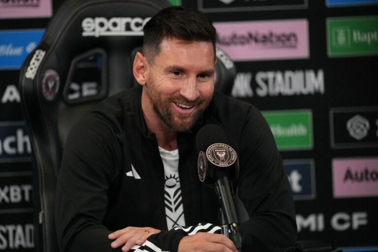 Le départ pour Paris n’était ni prévu ni souhaité, dit Messi, qui loue son engagement à Miami