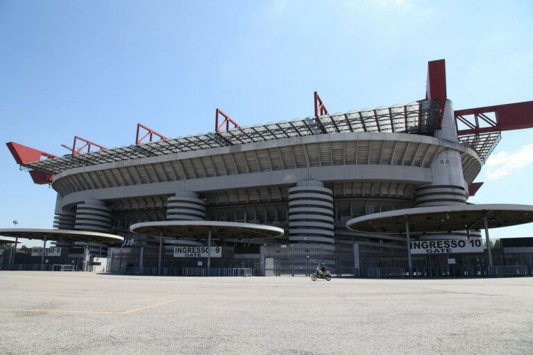 Pas de démolition, San Siro est un monument culturel. L’AC et l’Inter chercheront une nouvelle maison.