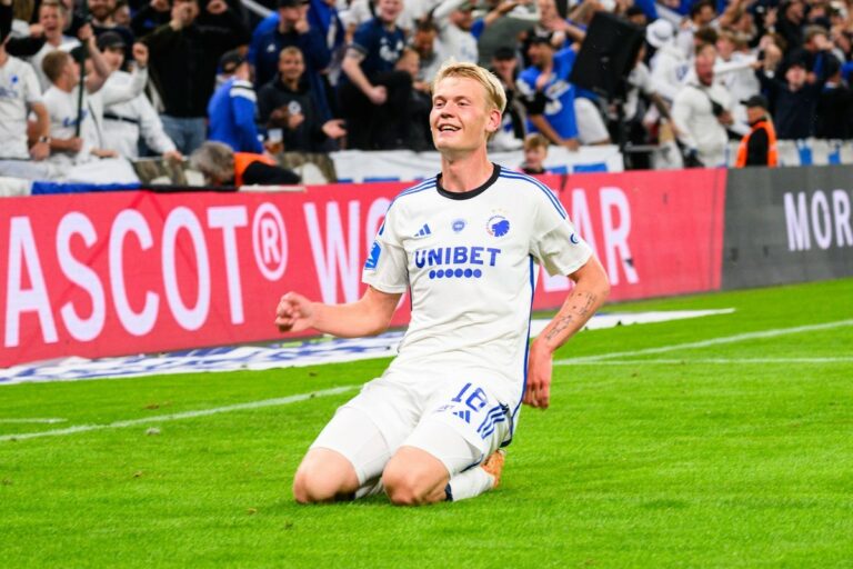 Sparta, attention. Le fantôme de 18 ans se déchaîne à Copenhague, assommant son père d’un coup de chapeau.