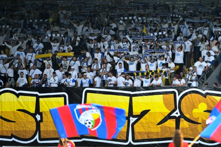 Week-end de football EN LIGNE : Le dernier tour a connu la meilleure affluence de ce millénaire