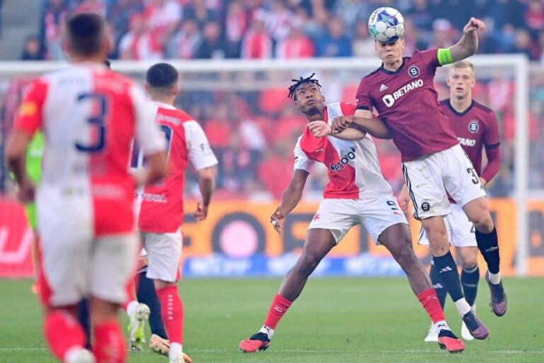 ANALYSE : Les tirs des Slaves n’ont pas eu beaucoup de chance d’aboutir, le Sparta a dominé dans les airs