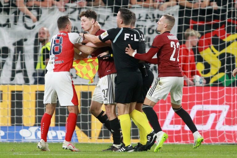 Ce que le 308e derby a montré : les capitaines entre eux, un slam sans football et Preciado sur le fil