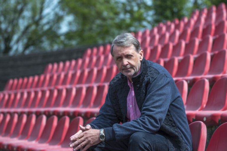 Je maintiens ma participation à Pulpit. Conduite ? Je pense qu’il apprendra, déclare Sturma, le patron de Trinec.