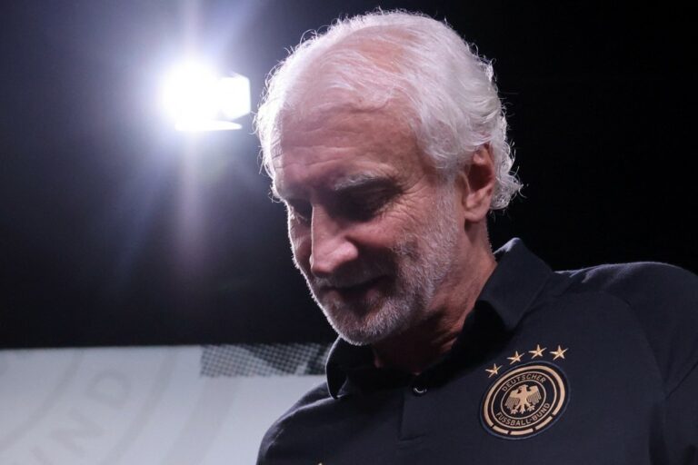 Les Allemands doivent continuer à chercher un entraîneur pour le Championnat d’Europe à domicile. Völler ne dirigera l’équipe nationale que contre la France