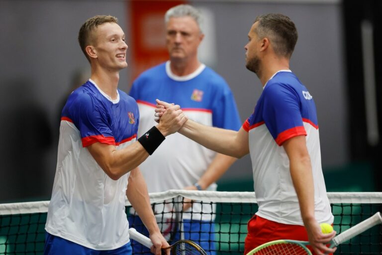 Les Tchèques entrent dans le dernier tournoi de la Coupe Davis. L’équipe du capitaine Navratil pense avoir une chance de se qualifier.