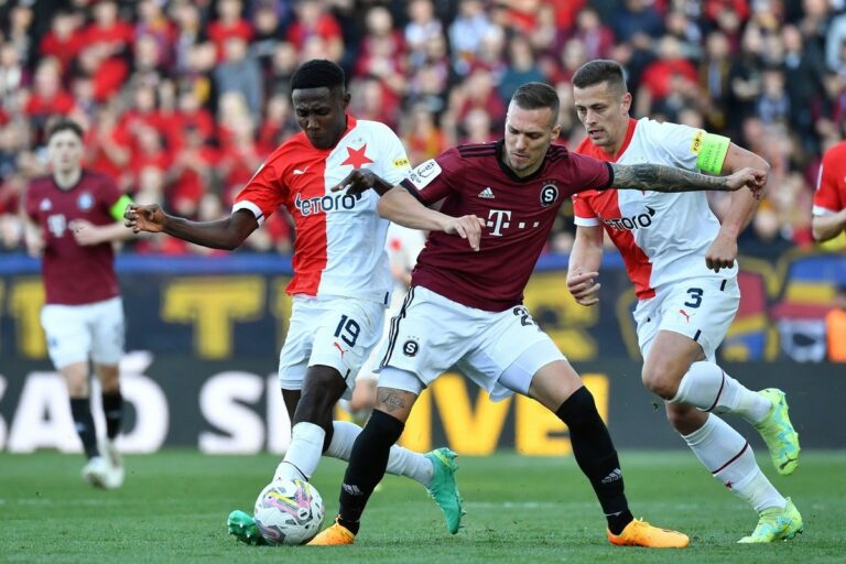Sondage Derby : Nous avons un meilleur gardien, Němeček est clair. Je fais plus confiance au Slavia, dit Hušbauer