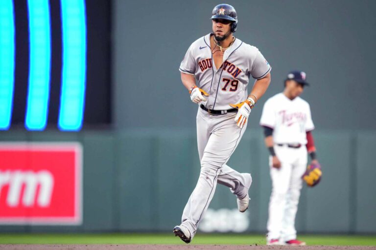 ALDS : Les Astros marquent tôt et ne perdent pas leur avance
