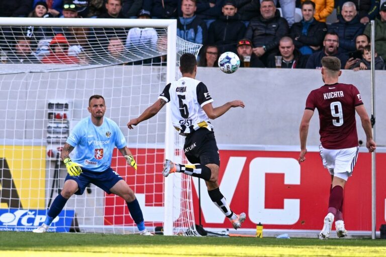 Contre Hradec, comme contre l’Espagne. Lob est la solution idéale pour moi, a admis Kuchta