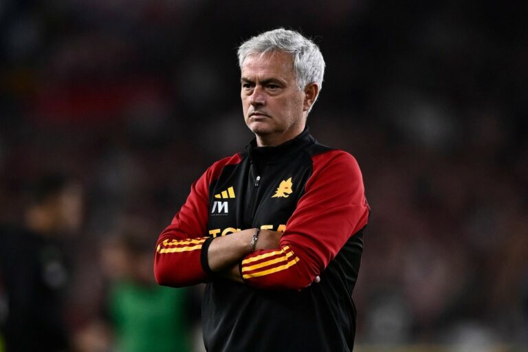 Le duel avec le Slavia approche, l’AS perd des points et des stoppeurs. Mon pire départ, admet Mourinho
