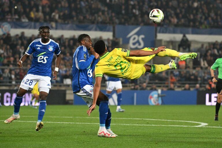 Les Canaris ont obtenu un point au retour des vestiaires, Strasbourg n’a fait que corriger le score