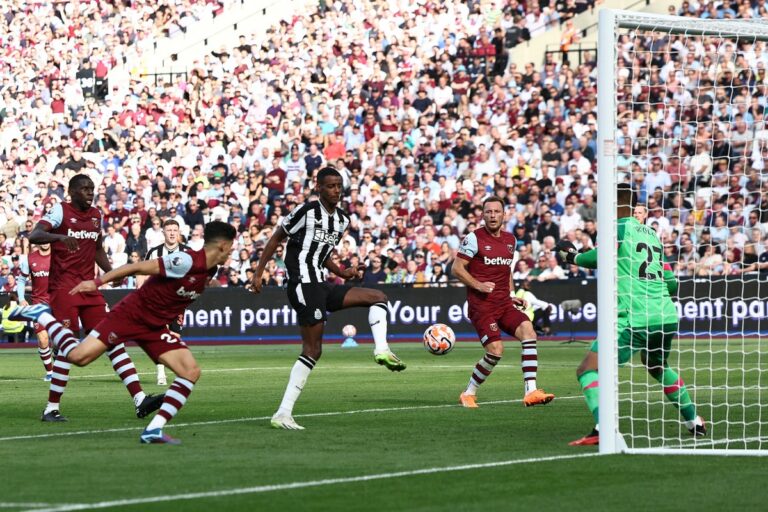 Les Tchèques ont ramené West Ham à un point, Coufal a surclassé Rosicky. Arsenal a dominé le tournoi après huit ans