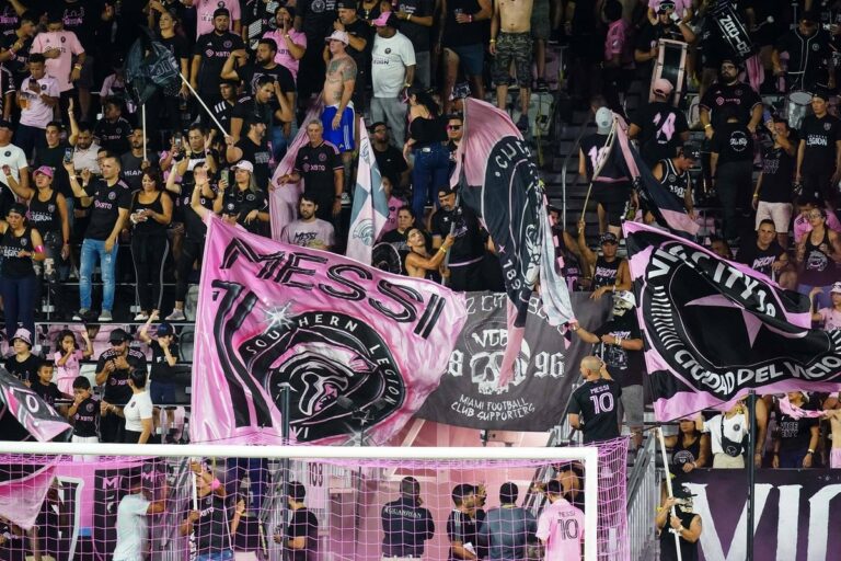 Les supporters de l’Inter Miami se révoltent. La direction du club a augmenté de façon spectaculaire le prix des abonnements à cause de Messi.