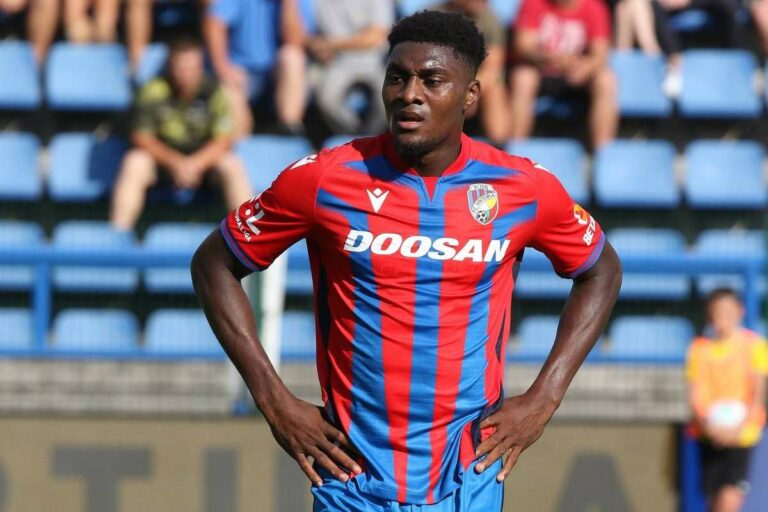 Plzeň sera privé de son meilleur buteur jusqu’à la fin de la saison d’automne, Durosinmi devant subir une opération du genou.