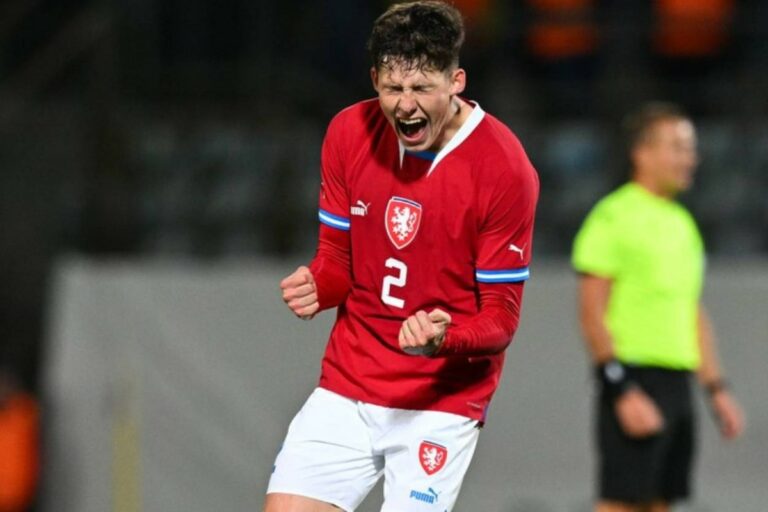 Šilhavý surpris, Vitík peut faire ses débuts. Jurásek de retour pour la double confrontation de l’Euro