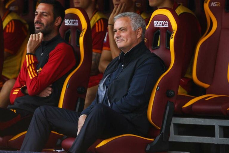 Week-end footballistique ONLINE : Mourinho en forme et décomplexé, Jindřisek le joueur le plus âgé du championnat