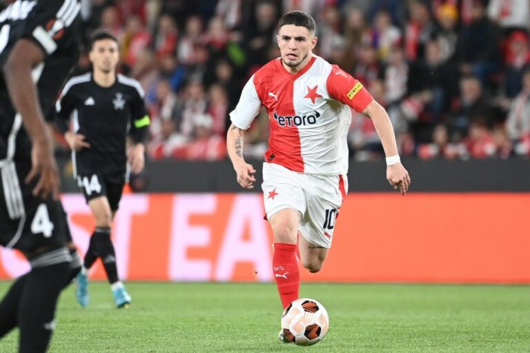 Zafeiris a besoin de liberté. Le Sparta peut imposer son style à l’adversaire, dit l’expert Podaný