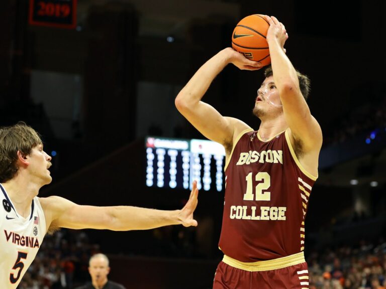 Basket-ball universitaire Dutch Watch : Post et Mast excel