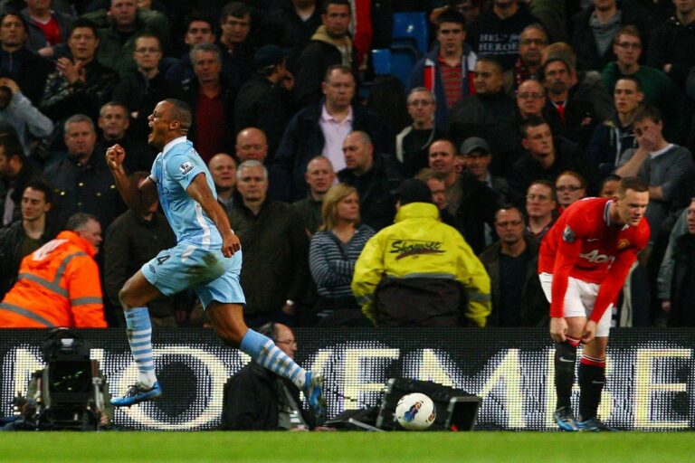 TOP 5 des derbies de Manchester : les ciseaux de Rooney et la débâcle d’Old Trafford