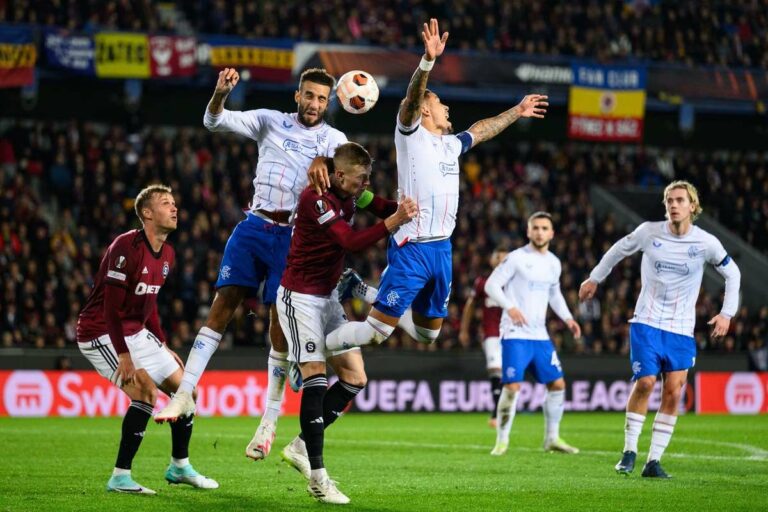 Un match qui donnera une idée de qui avancera dans les séries éliminatoires. Le Sparta affronte les Rangers à Glasgow